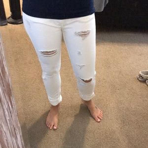 White distressed kancan jeans